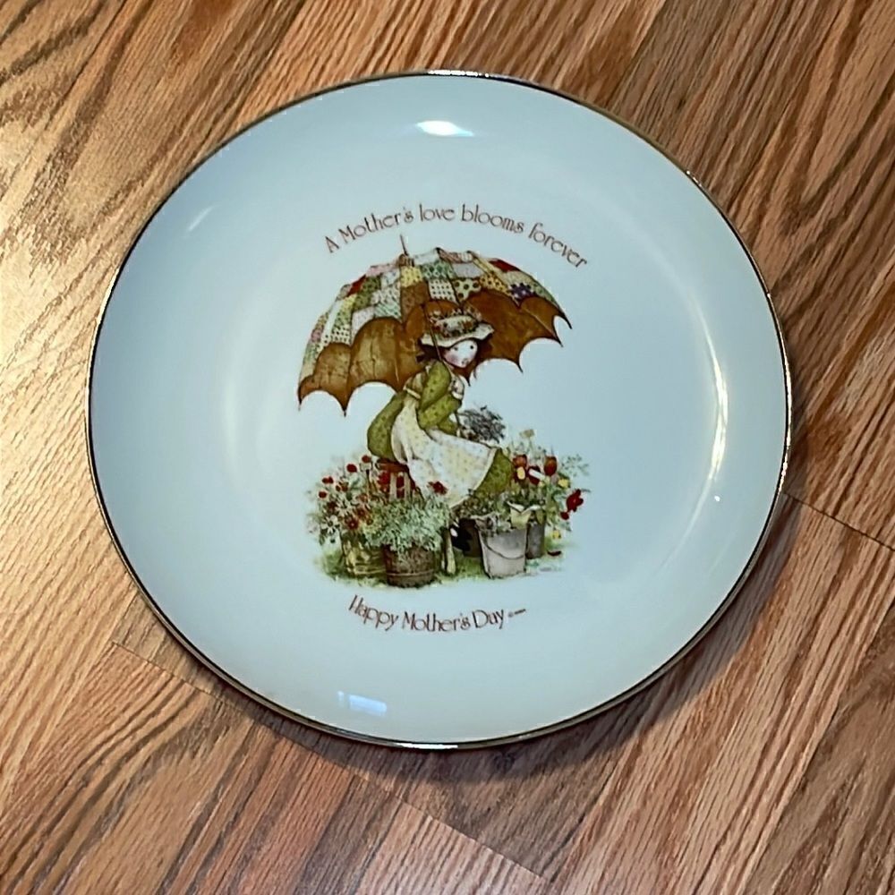 Holly Hobbie MOTHER’S DAY Plate, collective, commemorative,